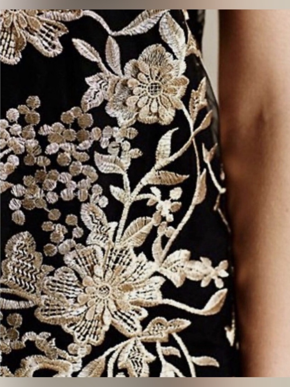 NEW Sunday In Brooklyn Black and Gold Floral Embroidered Appliqué 3D Top - XS - Picture 4 of 11